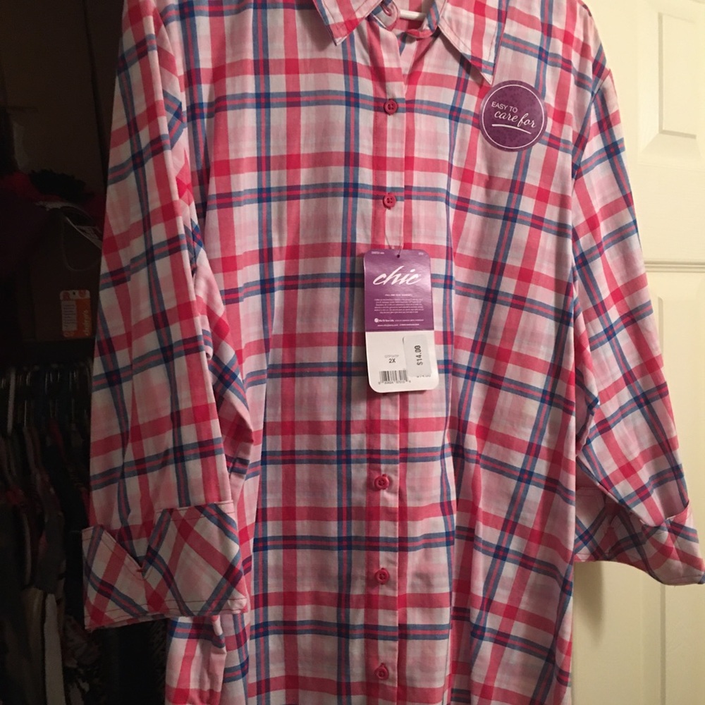 NWT womens button up shirt